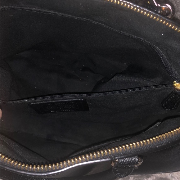 Black Coach handbag - Picture 4 of 5
